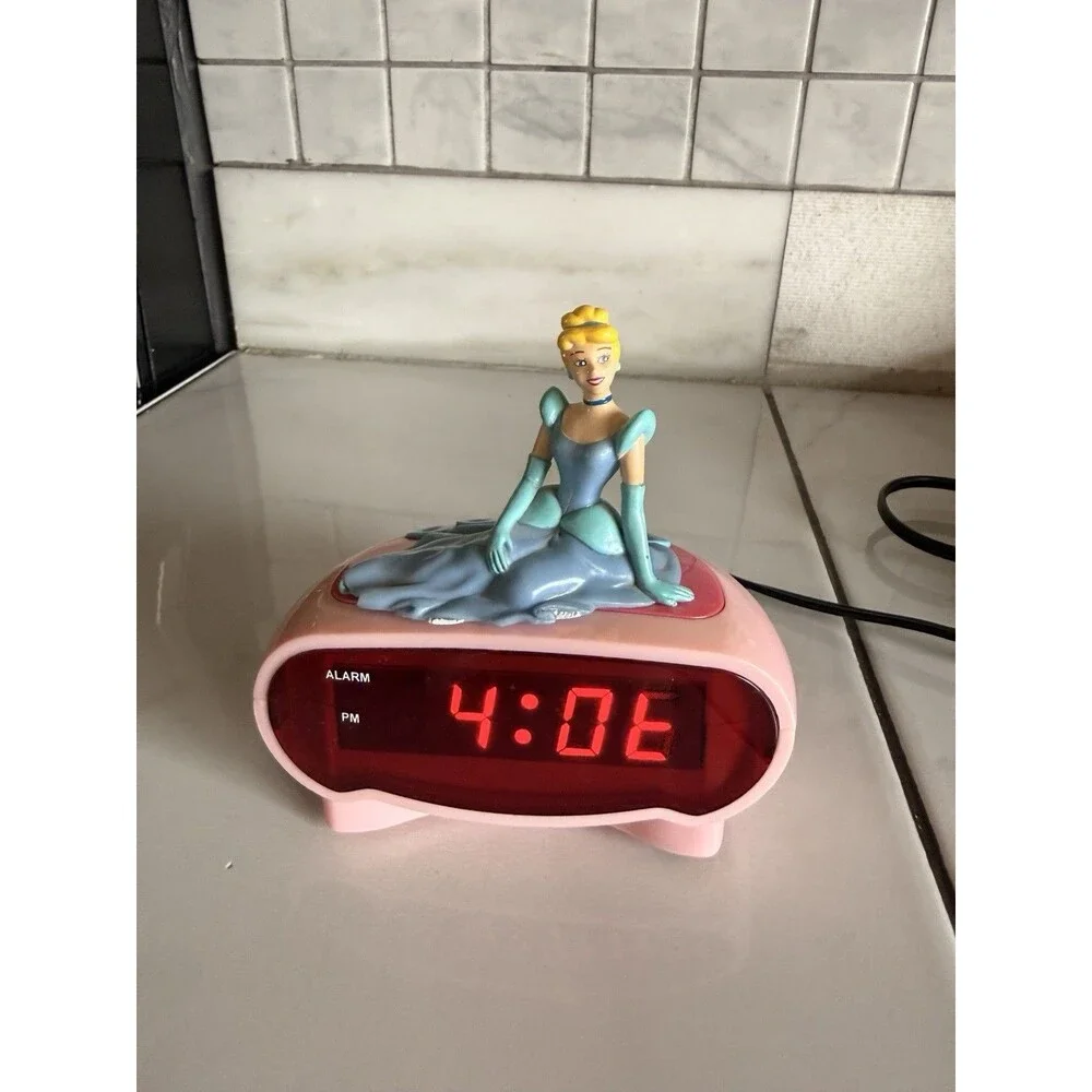 Disney Princess Cinderella Digital Alarm Clock Pink Model DC94530 Vintage